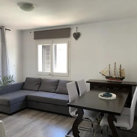 The In Estartit Has 2 Bedrooms