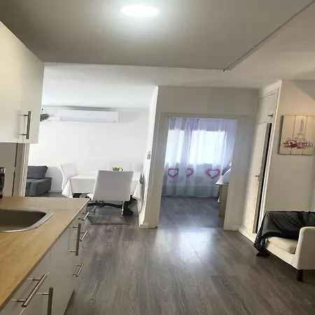 Apartment The In Estartit Has 2 Bedrooms *